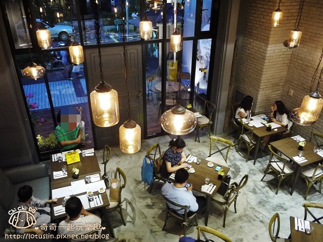 台北 SPOT TAIPEI 新美式料理 小酒館 台北 SPOT TAIPEI 新美式料理 小酒館