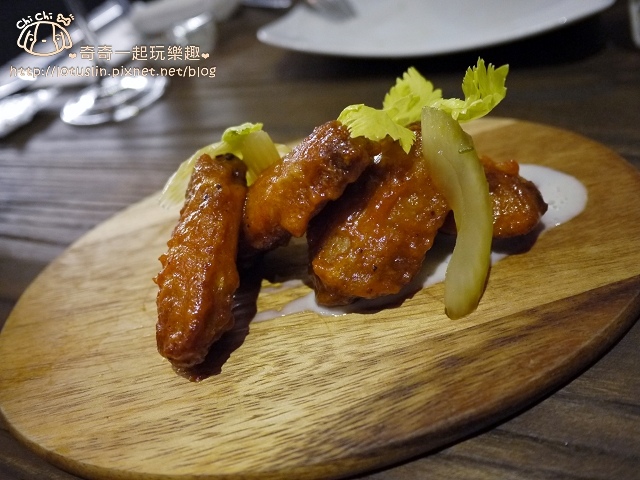 台北 SPOT TAIPEI 新美式料理 小酒館 台北 SPOT TAIPEI 新美式料理 小酒館