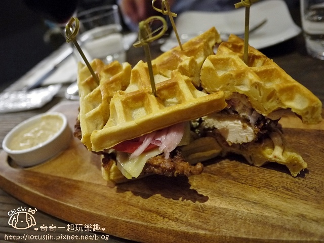 台北 SPOT TAIPEI 新美式料理 小酒館 台北 SPOT TAIPEI 新美式料理 小酒館