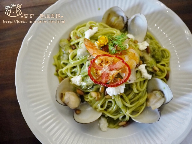 【台北大稻埕.大橋頭站/雙連站】孔雀Peacock Bistro 歐亞料理餐酒館 夢幻 【台北大稻埕.大橋頭站/雙連站】孔雀Peacock Bistro 歐亞料理餐酒館 夢幻