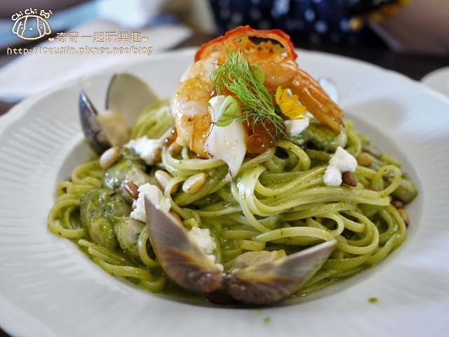 【台北大稻埕.大橋頭站/雙連站】孔雀Peacock Bistro 歐亞料理餐酒館 夢幻 【台北大稻埕.大橋頭站/雙連站】孔雀Peacock Bistro 歐亞料理餐酒館 夢幻