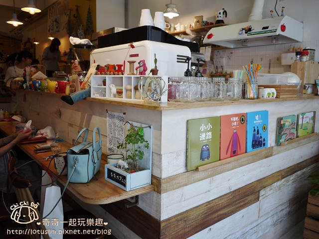 台北 嬉々café 繪本咖啡 松菸巷弄日系咖啡廳 台北 嬉々café 繪本咖啡 松菸巷弄日系咖啡廳