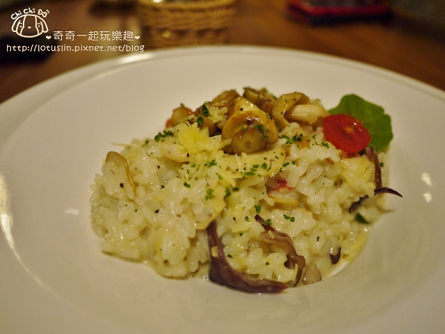 嘉義 小洋蔥Little Onion 義式料理 燉飯X義大利麵 嘉義 小洋蔥Little Onion 義式料理 燉飯X義大利麵