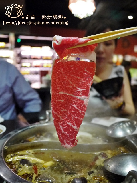 台北 蒙古紅 無油蒙古火鍋 優秀霜降牛.松阪豬 吃到飽鴛鴦火鍋 台北 蒙古紅 無油蒙古火鍋 優秀霜降牛.松阪豬 吃到飽鴛鴦火鍋