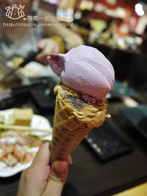 台北 蒙古紅 無油蒙古火鍋 優秀霜降牛.松阪豬 吃到飽鴛鴦火鍋 台北 蒙古紅 無油蒙古火鍋 優秀霜降牛.松阪豬 吃到飽鴛鴦火鍋