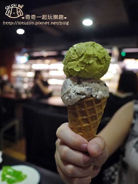 台北 蒙古紅 無油蒙古火鍋 優秀霜降牛.松阪豬 吃到飽鴛鴦火鍋 台北 蒙古紅 無油蒙古火鍋 優秀霜降牛.松阪豬 吃到飽鴛鴦火鍋