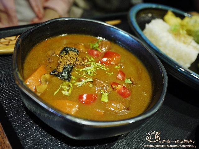 台南 庵六花 京都濃咖哩專賣 日式咖哩飯新選擇 台南 庵六花 京都濃咖哩專賣 日式咖哩飯新選擇