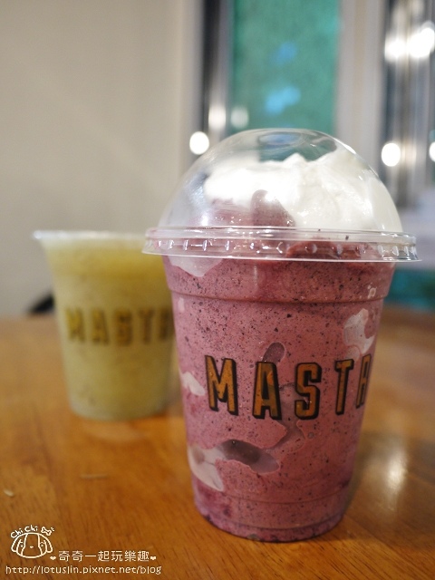 【台北內湖.港墘站】 Mastro Café 傳說中的戰斧豬排&舒芙蕾鬆餅 【台北內湖.港墘站】 Mastro Café 傳說中的戰斧豬排&舒芙蕾鬆餅