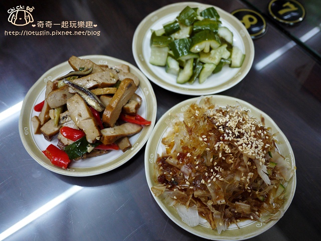 【新北板橋.板橋站】板橋遠百周邊美食 祥發養生蔬菜排骨麵食館 【新北板橋.板橋站】板橋遠百周邊美食 祥發養生蔬菜排骨麵食館