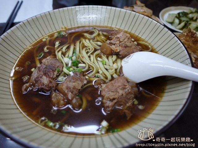 【新北板橋.板橋站】板橋遠百周邊美食 祥發養生蔬菜排骨麵食館 【新北板橋.板橋站】板橋遠百周邊美食 祥發養生蔬菜排骨麵食館
