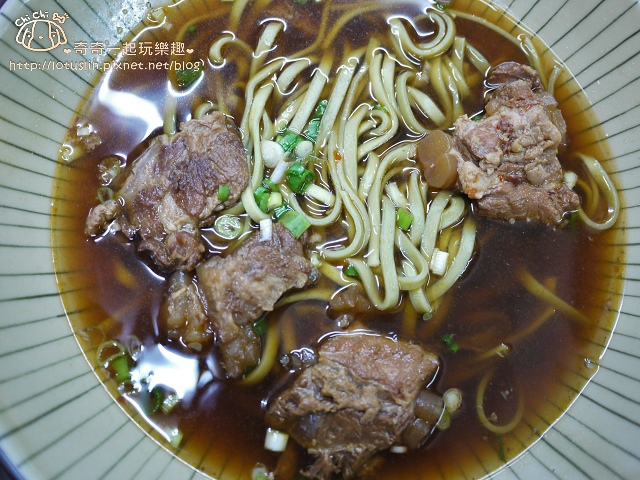 【新北板橋.板橋站】板橋遠百周邊美食 祥發養生蔬菜排骨麵食館 【新北板橋.板橋站】板橋遠百周邊美食 祥發養生蔬菜排骨麵食館