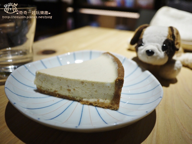 【台北東區.忠孝新生站】三創園區 鹹花生(黑膠咖啡館)早午餐。三明治。 【台北東區.忠孝新生站】三創園區 鹹花生(黑膠咖啡館)早午餐。三明治。