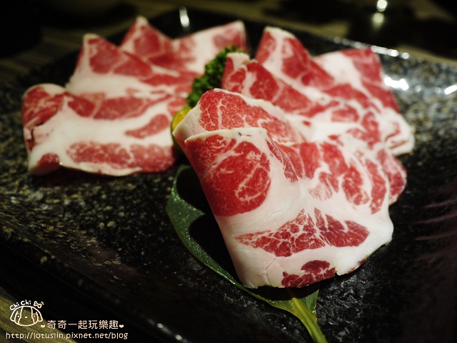 【台北松山.南京三民站/台北小巨蛋站】麻神麻辣火鍋-傳說中的神秘頂級麻辣鴛鴦鍋 【台北松山.南京三民站/台北小巨蛋站】麻神麻辣火鍋-傳說中的神秘頂級麻辣鴛鴦鍋