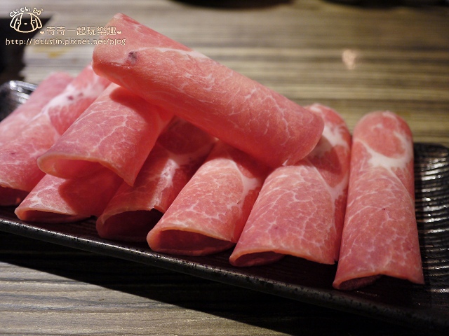 【台北松山.南京三民站/台北小巨蛋站】麻神麻辣火鍋-傳說中的神秘頂級麻辣鴛鴦鍋 【台北松山.南京三民站/台北小巨蛋站】麻神麻辣火鍋-傳說中的神秘頂級麻辣鴛鴦鍋