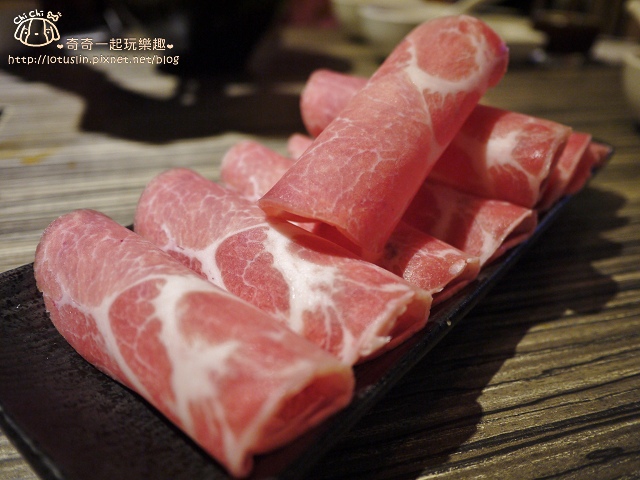 【台北松山.南京三民站/台北小巨蛋站】麻神麻辣火鍋-傳說中的神秘頂級麻辣鴛鴦鍋 【台北松山.南京三民站/台北小巨蛋站】麻神麻辣火鍋-傳說中的神秘頂級麻辣鴛鴦鍋