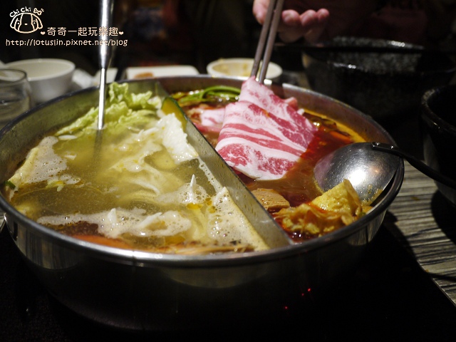 【台北松山.南京三民站/台北小巨蛋站】麻神麻辣火鍋-傳說中的神秘頂級麻辣鴛鴦鍋 【台北松山.南京三民站/台北小巨蛋站】麻神麻辣火鍋-傳說中的神秘頂級麻辣鴛鴦鍋