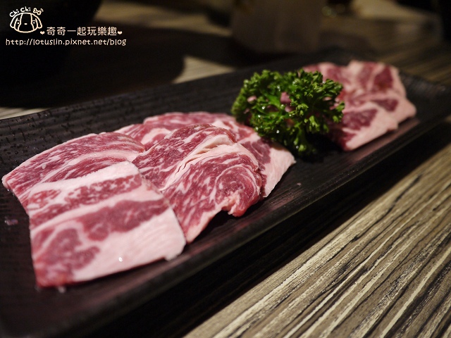 【台北松山.南京三民站/台北小巨蛋站】麻神麻辣火鍋-傳說中的神秘頂級麻辣鴛鴦鍋 【台北松山.南京三民站/台北小巨蛋站】麻神麻辣火鍋-傳說中的神秘頂級麻辣鴛鴦鍋