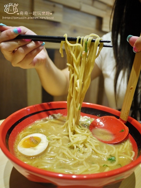 【台北東區.象山站】北海道えびそば一幻拉麵(台北信義店)- Neo19北海道第一名人氣拉麵 甜蝦湯頭 【台北東區.象山站】北海道えびそば一幻拉麵(台北信義店)- Neo19北海道第一名人氣拉麵 甜蝦湯頭