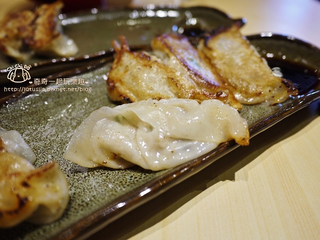 【台北東區.象山站】北海道えびそば一幻拉麵(台北信義店)- Neo19北海道第一名人氣拉麵 甜蝦湯頭 【台北東區.象山站】北海道えびそば一幻拉麵(台北信義店)- Neo19北海道第一名人氣拉麵 甜蝦湯頭