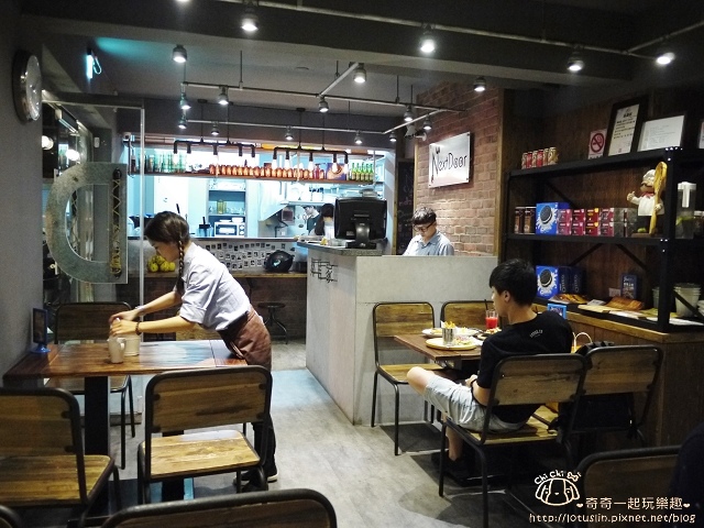 【台北東區.市政府站】鄰居家Next Door松菸店-激推花生醬脆薯 【台北東區.市政府站】鄰居家Next Door松菸店-激推花生醬脆薯