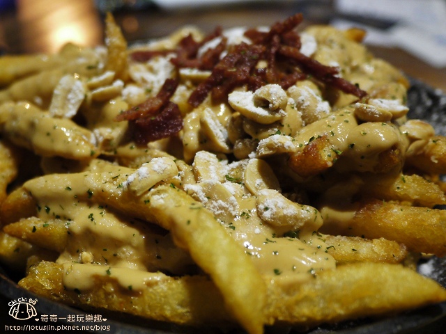 【台北東區.市政府站】鄰居家Next Door松菸店-激推花生醬脆薯 【台北東區.市政府站】鄰居家Next Door松菸店-激推花生醬脆薯