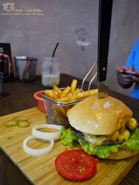 【台北中山.中山站】tame moose-用地瓜起司焙鍋鬆餅來眷養你的胃吧! 【台北中山.中山站】tame moose-用地瓜起司焙鍋鬆餅來眷養你的胃吧!