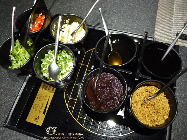 【台北東區.忠孝敦化站/忠孝復興站】珍湯港式火鍋-道地香港味 東區宵夜推薦 【台北東區.忠孝敦化站/忠孝復興站】珍湯港式火鍋-道地香港味 東區宵夜推薦