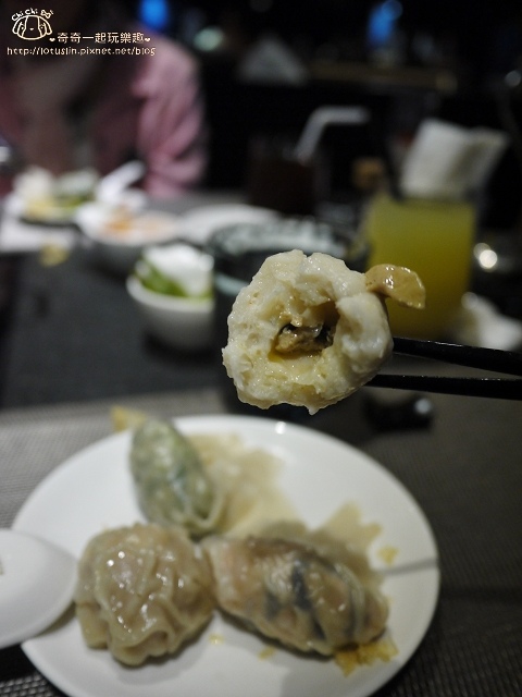 【台北東區.忠孝敦化站/忠孝復興站】珍湯港式火鍋-道地香港味 東區宵夜推薦 【台北東區.忠孝敦化站/忠孝復興站】珍湯港式火鍋-道地香港味 東區宵夜推薦