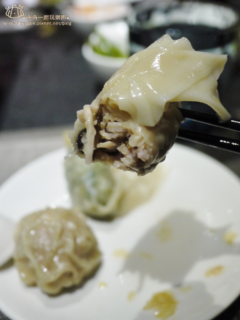 【台北東區.忠孝敦化站/忠孝復興站】珍湯港式火鍋-道地香港味 東區宵夜推薦 【台北東區.忠孝敦化站/忠孝復興站】珍湯港式火鍋-道地香港味 東區宵夜推薦