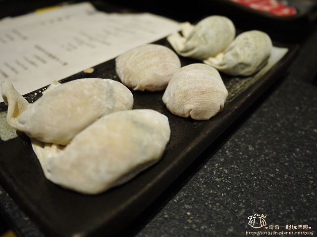 【台北東區.忠孝敦化站/忠孝復興站】珍湯港式火鍋-道地香港味 東區宵夜推薦 【台北東區.忠孝敦化站/忠孝復興站】珍湯港式火鍋-道地香港味 東區宵夜推薦