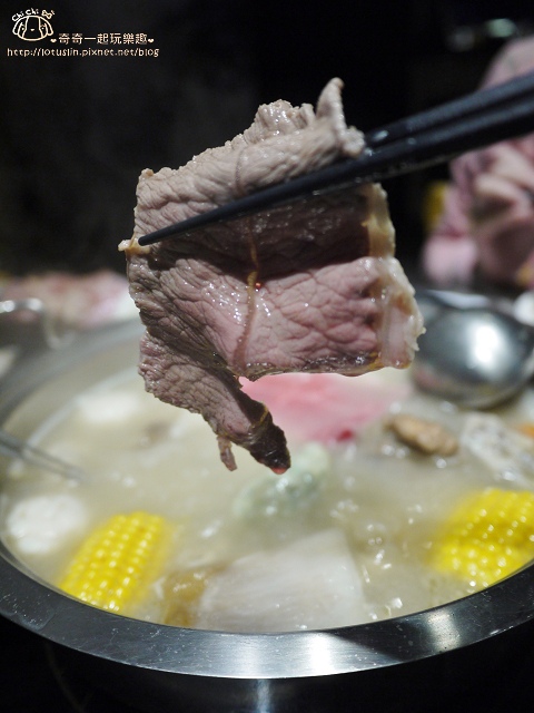 【台北東區.忠孝敦化站/忠孝復興站】珍湯港式火鍋-道地香港味 東區宵夜推薦 【台北東區.忠孝敦化站/忠孝復興站】珍湯港式火鍋-道地香港味 東區宵夜推薦