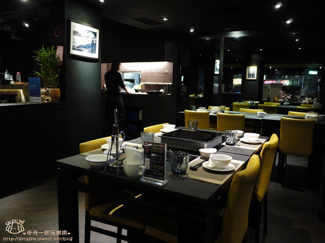 【台北東區.忠孝敦化站/忠孝復興站】珍湯港式火鍋-道地香港味 東區宵夜推薦 【台北東區.忠孝敦化站/忠孝復興站】珍湯港式火鍋-道地香港味 東區宵夜推薦