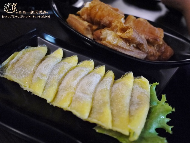 【台北中山.松江南京站】中國瘋實料火鍋-四川重慶鴛鴦鍋水煮魚x酸菜魚 【台北中山.松江南京站】中國瘋實料火鍋-四川重慶鴛鴦鍋水煮魚x酸菜魚