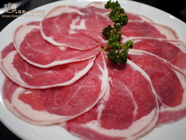 【台北中山.松江南京站】中國瘋實料火鍋-四川重慶鴛鴦鍋水煮魚x酸菜魚 【台北中山.松江南京站】中國瘋實料火鍋-四川重慶鴛鴦鍋水煮魚x酸菜魚