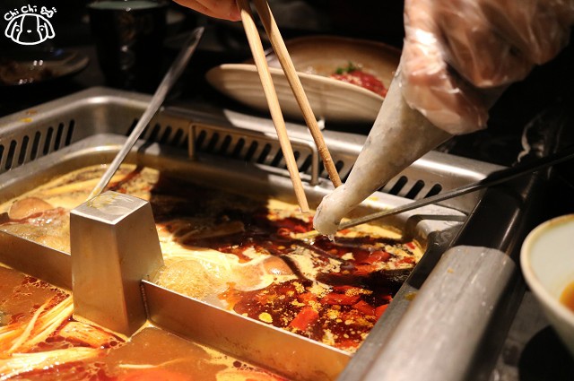 【台北東區.101世貿站】海底撈 ATT4FUN 台灣一號店-麻辣火鍋(鴛鴦鍋) 【台北東區.101世貿站】海底撈 ATT4FUN 台灣一號店-麻辣火鍋(鴛鴦鍋)