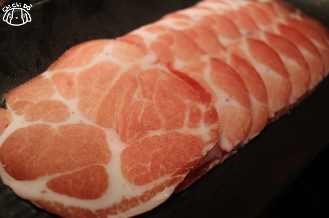 【台北東區.101世貿站】海底撈 ATT4FUN 台灣一號店-麻辣火鍋(鴛鴦鍋) 【台北東區.101世貿站】海底撈 ATT4FUN 台灣一號店-麻辣火鍋(鴛鴦鍋)