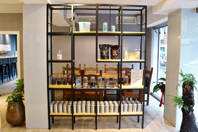 IMG_0528.jpg IMG_0528.jpg