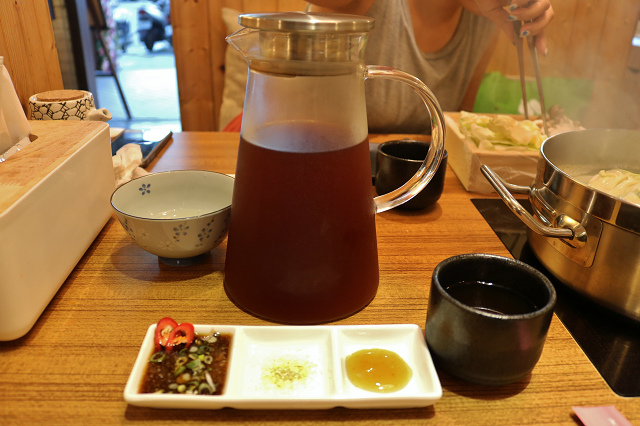 【台北美食】婧 Shabu .婧火鍋(建國店)-『松江南京站』聚寶盆蝦子吃到痛風阿~ 【台北美食】婧 Shabu .婧火鍋(建國店)-『松江南京站』聚寶盆蝦子吃到痛風阿~