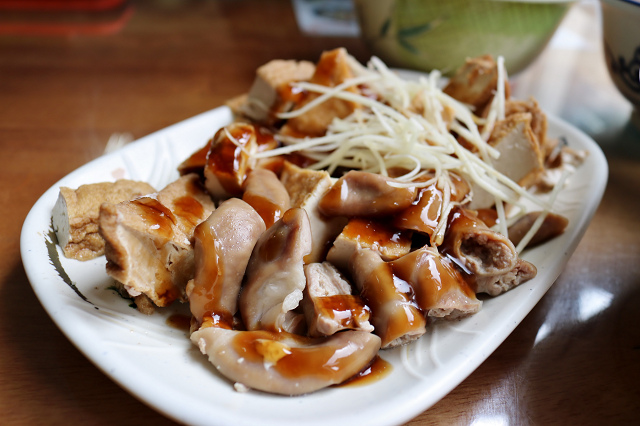 桃園|中壢 好滋味麵館 必吃招牌海鮮麵.聚寶盆蛤蜊多到嚇人 桃園|中壢 好滋味麵館 必吃招牌海鮮麵.聚寶盆蛤蜊多到嚇人