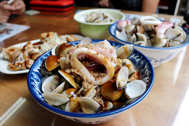 桃園|中壢 好滋味麵館 必吃招牌海鮮麵.聚寶盆蛤蜊多到嚇人 桃園|中壢 好滋味麵館 必吃招牌海鮮麵.聚寶盆蛤蜊多到嚇人