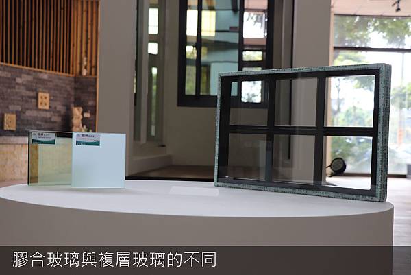 封面_工作區域 1.jpg 封面_工作區域 1.jpg