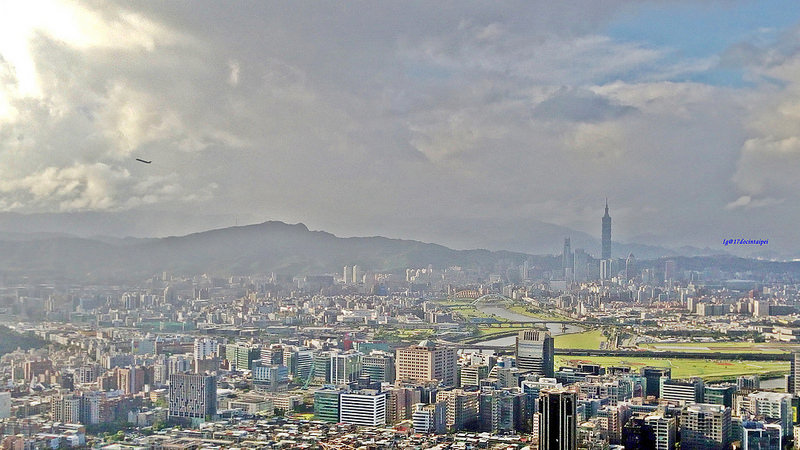 TAIPEI-bush walking-台北郊山健行-內湖金面山剪刀石-17度C隨拍 (32)