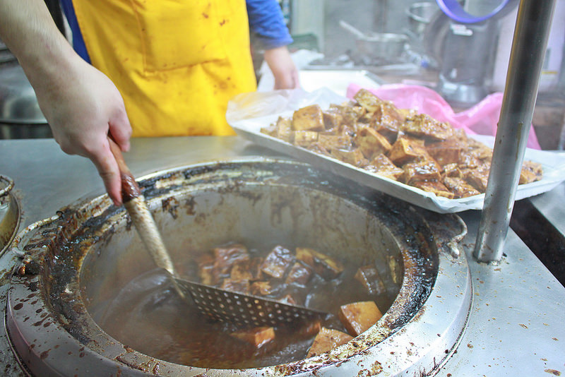 台北旅行-九份-必訪美食-護理蜂蜜滷味 (15)