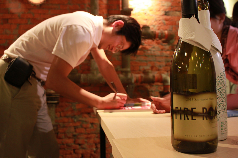 紅酒(梅鐸)馬拉松跑者辛酸史簽書會- (102)