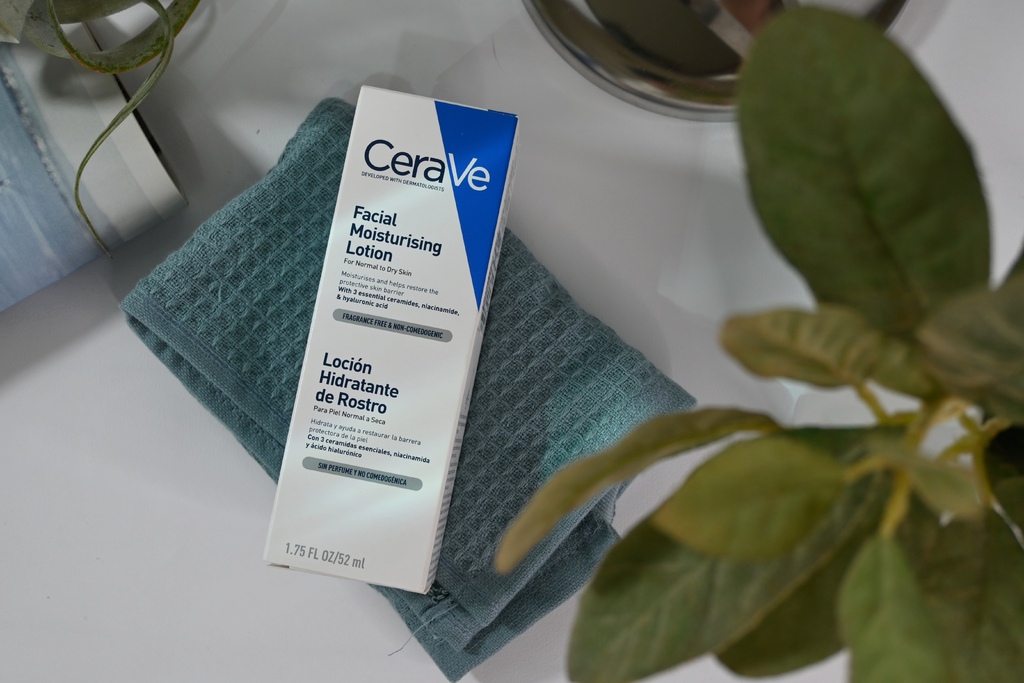 CeraVe適樂膚全效超級修護乳,CeraVe適樂膚評價,CeraVe適樂膚推薦,敏乾肌保養推薦,痘痘肌保養推薦,4%高濃度菸鹼醯胺,高效三重神經醯胺,一瓶改善三大敏感肌問題