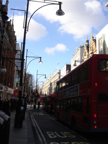 這天來到Bond street