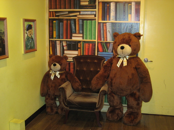 首爾塔下的泰迪熊商店, 很大的熊~~~