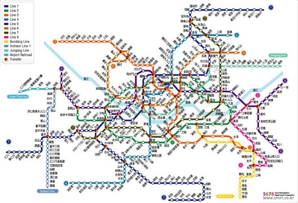首爾很大, 有八條地鐵線, 橫跨江南和江北, 換線要在地鐵站裡走超過十分鐘是很正常的