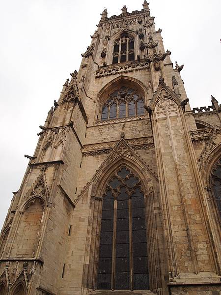 York Minster。哥德式大教堂，花兩世紀才建成