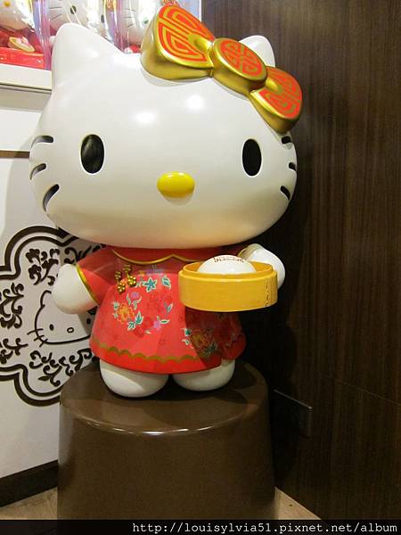 Hello Kitty來上菜~~